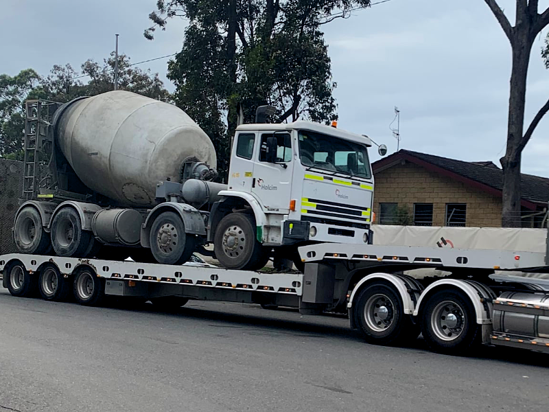 sydney tow truck towing concrete heavy truck