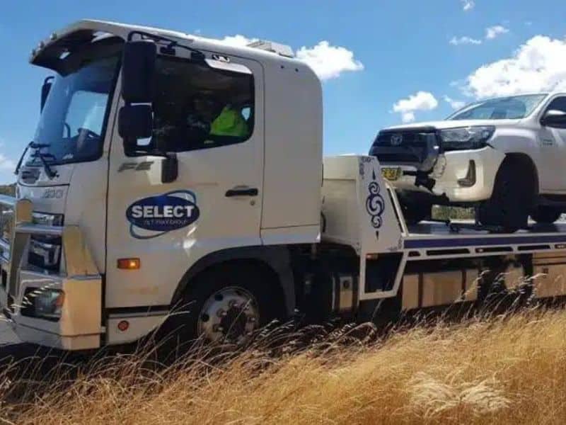 Car towing Sydney toyota hilux towing sydney