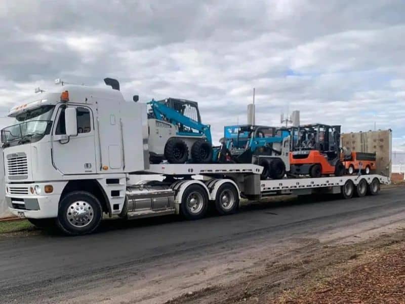 Interstate Transport Machinery diggers and forklifts